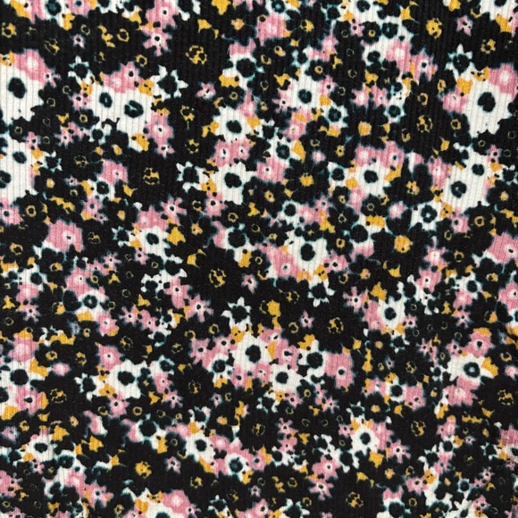 Wild Fable Black Floral Long Sleeve Cropped Top Size Medium - Picture 2 of 5